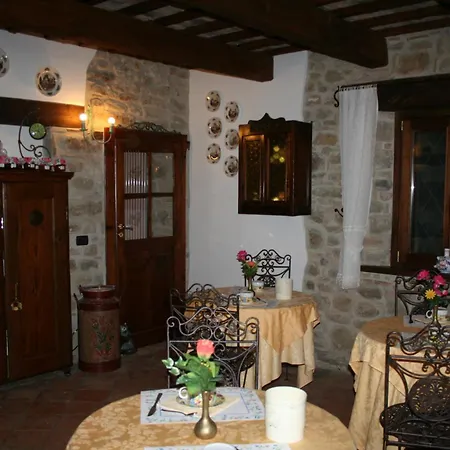 I Quattro Passeri Country House *